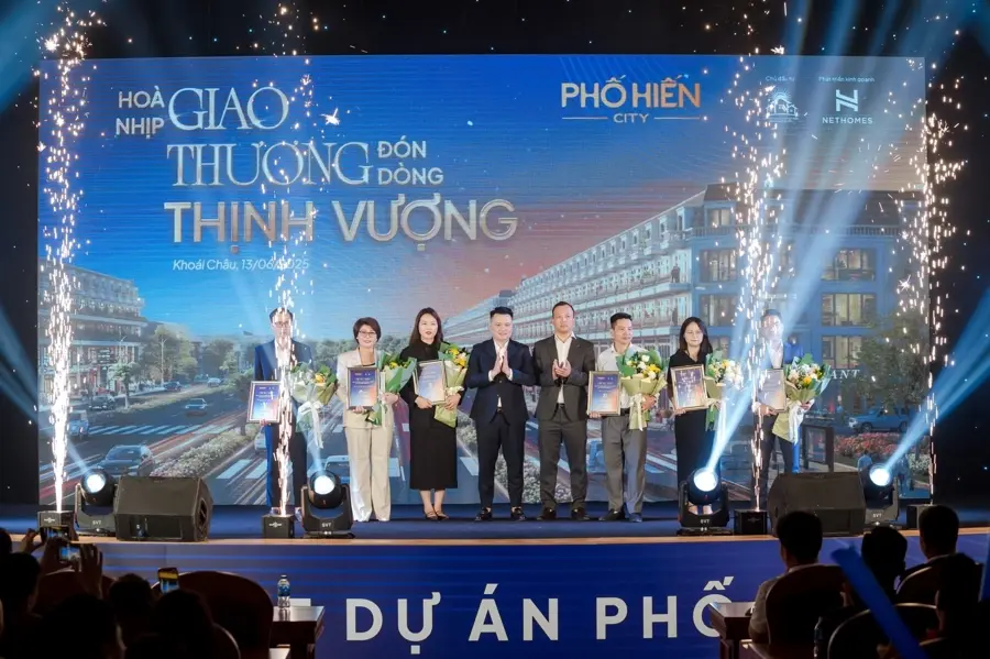 pho-hien-city-to-chuc-le-ra-quan